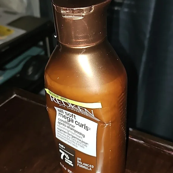 4 pc. Hair care bundle - Picture 8 of 8